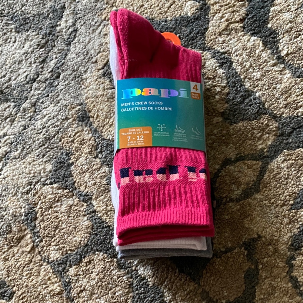 Red Crew Casual Socks with Ribbed Comfort